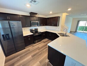 2735 Atomic Tangerine Wy in Las Vegas, NV - Building Photo - Building Photo