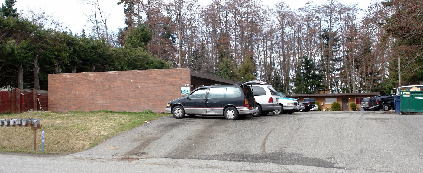 2505 103rd St SW in Everett, WA - Foto de edificio