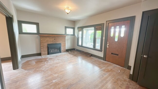 908 Dupont St in Bellingham, WA - Building Photo - Building Photo