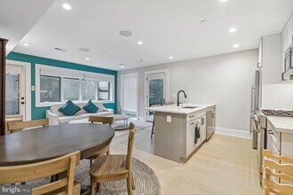 1310 Vermont Ave NW in Washington, DC - Building Photo - Building Photo