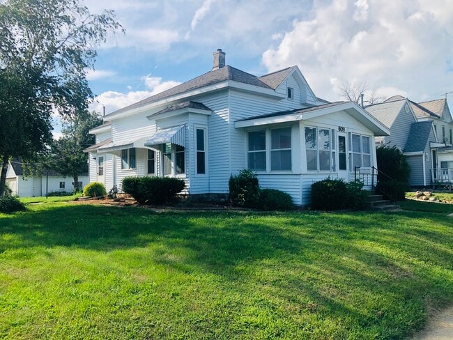 property at 609 Blackhawk St