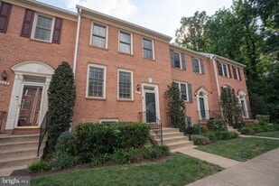 341 S Pickett St in Alexandria, VA - Building Photo