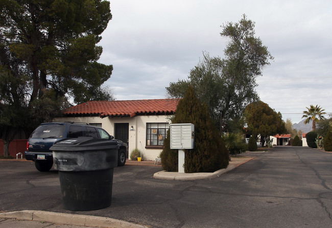 2521 E Elm St in Tucson, AZ - Building Photo - Building Photo