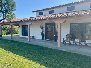 285 Crestview Ave in Camarillo, CA - Building Photo - Building Photo