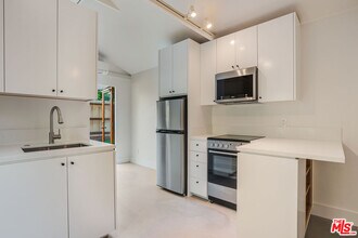 2401 32nd St in Santa Monica, CA - Building Photo - Building Photo