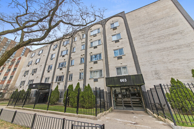 property at 650 W Grace St