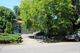 27th Avenue Terrace in Portland, OR - Building Photo - Building Photo