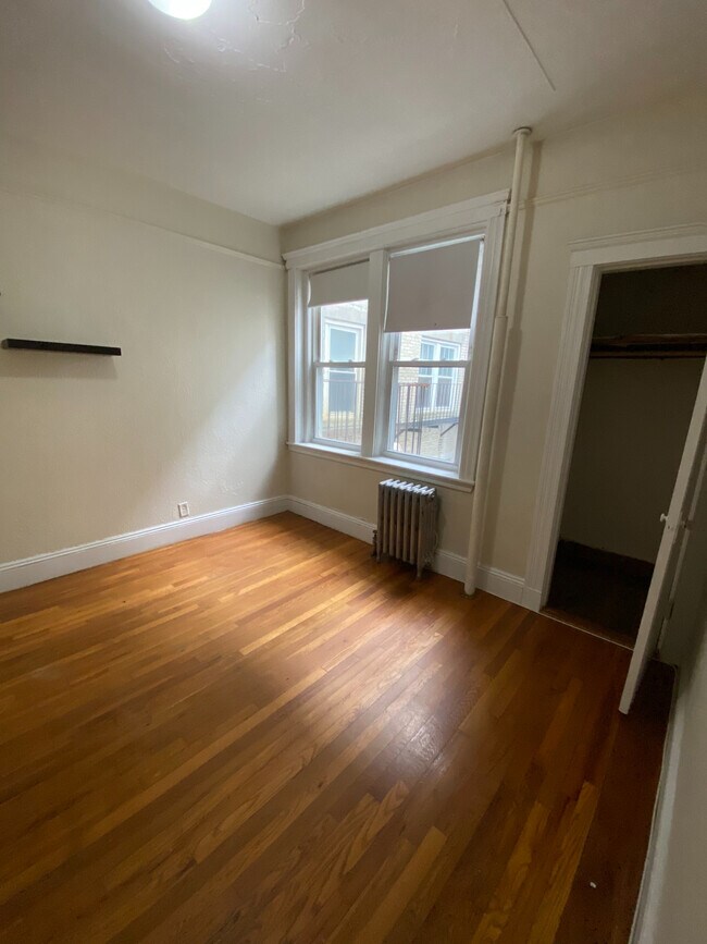 1625 Commonwealth Ave, Unit 15 in Boston, MA - Building Photo - Building Photo