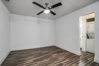 HYA Live Oak in Dallas, TX - Building Photo - Building Photo