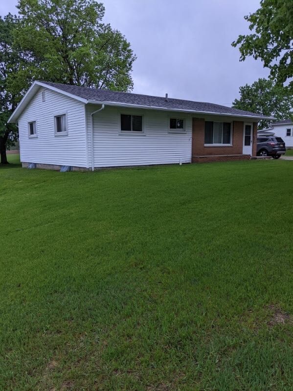 property at 2588 Lake Pleasant Rd S