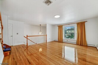 30 Sanford Ave in West Caldwell, NJ - Building Photo - Building Photo