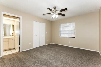 1519 Kestrel Way in Brandon, FL - Building Photo - Building Photo