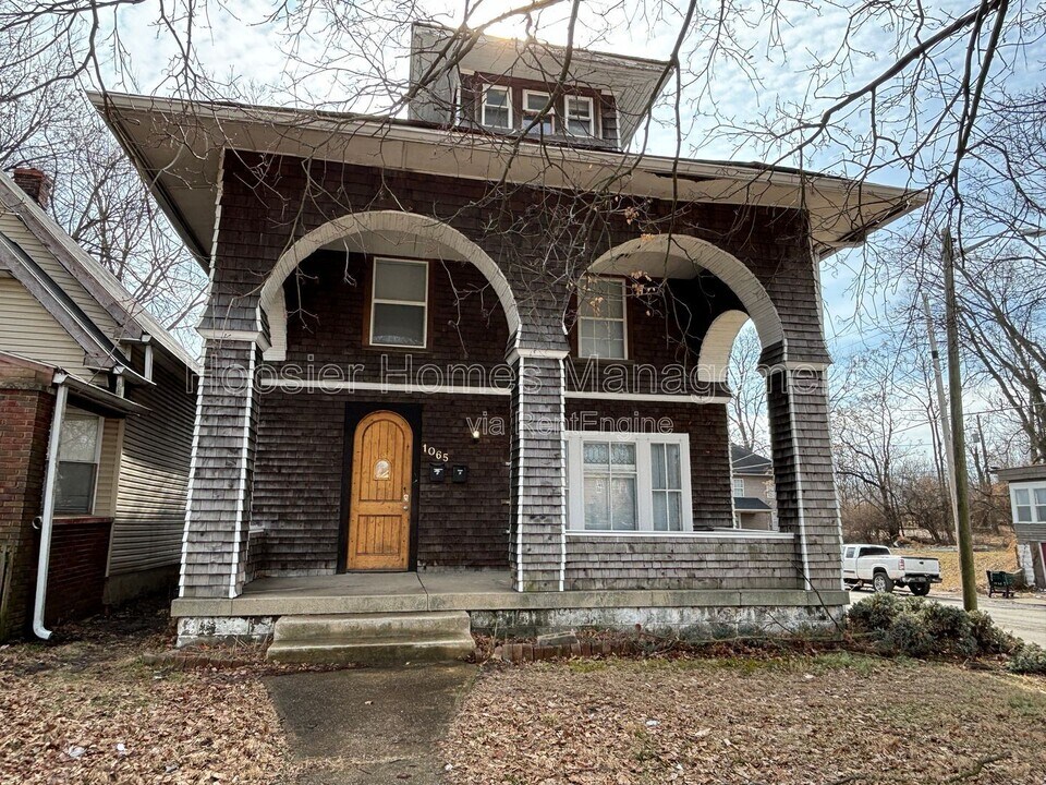 1065 W 33rd St in Indianapolis, IN - Building Photo