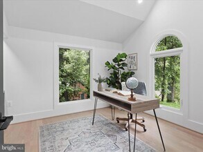 2520 N Vernon St in Arlington, VA - Building Photo - Building Photo