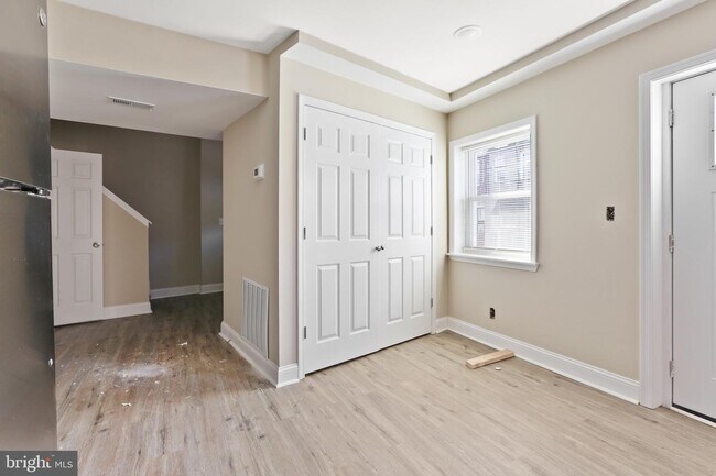 321 Loneys Ln photo'