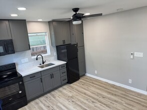 2428 Denver St, Unit 1 in San Diego, CA - Building Photo - Building Photo