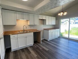 122 Norwich Dr in Rochester, NY - Building Photo