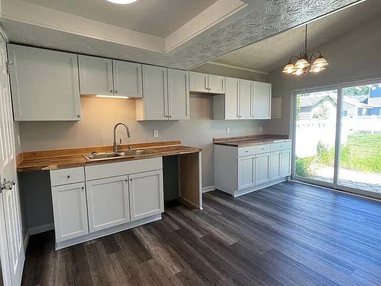 122 Norwich Dr in Rochester, NY - Building Photo