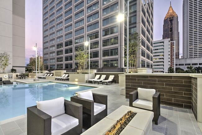 Trace Midtown Luxury Apartments