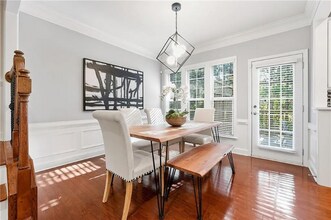 3655 E Paces Walk in Atlanta, GA - Foto de edificio - Building Photo