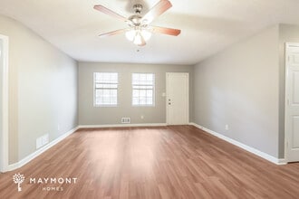 445 Meadowbrook Dr in Mcdonough, GA - Foto de edificio - Building Photo