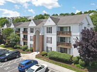 Overlook at Stonemill in Lynchburg, VA - Building Photo - Building Photo