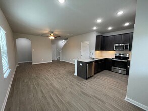 405-407 Emma Dr in New Braunfels, TX - Building Photo - Building Photo