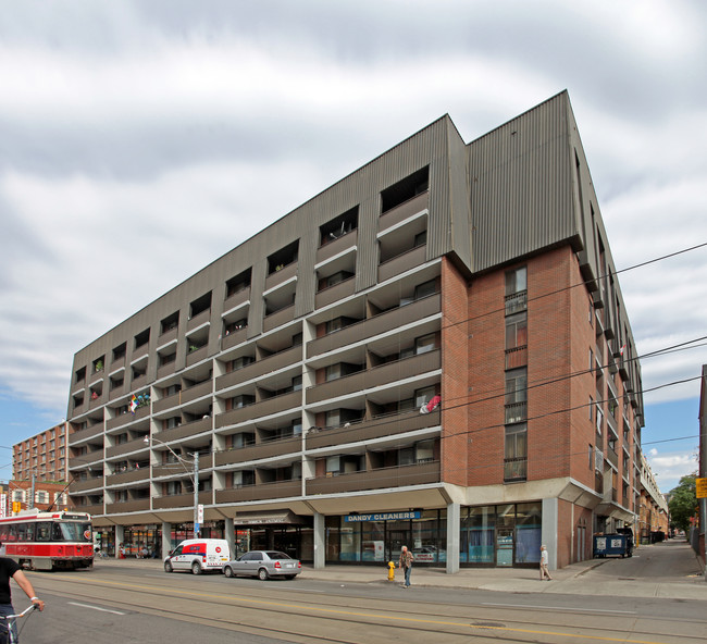 William Dennison Apartments in Toronto, ON - Building Photo - Building Photo