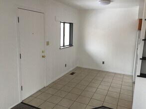 2604 Tremont St, Unit B in Colorado Springs, CO - Building Photo - Building Photo