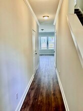 512 Kingsway Cir in Charlotte, NC - Building Photo - Building Photo