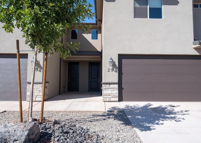 1005 Tortoise Rock Dr