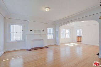 751 S Detroit St in Los Angeles, CA - Building Photo - Building Photo