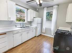 7325 N Saint Louis Ave in Portland, OR - Building Photo