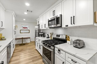 5751 Firenza Dr in Houston, TX - Building Photo - Building Photo