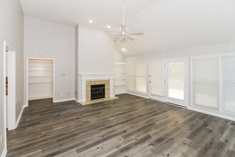 9336 Starcross Ave in Cordova, TN - Building Photo - Building Photo