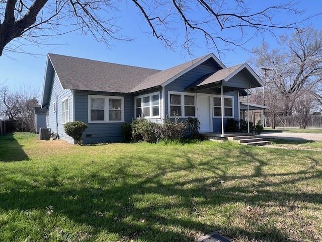 413 N 10th St in Sanger, TX - Building Photo - Building Photo