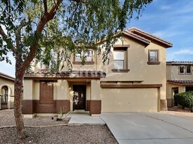 1425 N Thunderbird Ave in Gilbert, AZ - Building Photo