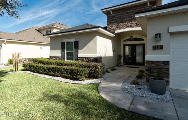 2191 Club Lake Dr in Orange Park, FL - Building Photo - Building Photo