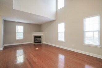 2304 Charny Dr in Raleigh, NC - Foto de edificio - Building Photo