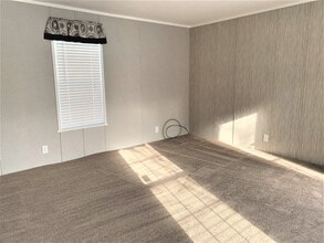 17164 Canterbury Cir in Holly, MI - Foto de edificio - Building Photo