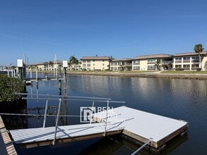 4717 Floramar Terrace in New Port Richey, FL - Building Photo - Building Photo