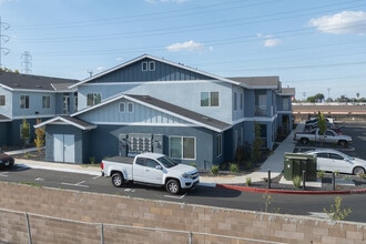 Tran Villa Apartments in Sacramento, CA - Building Photo - Building Photo