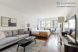 330 E 46th St in New York, NY - Building Photo