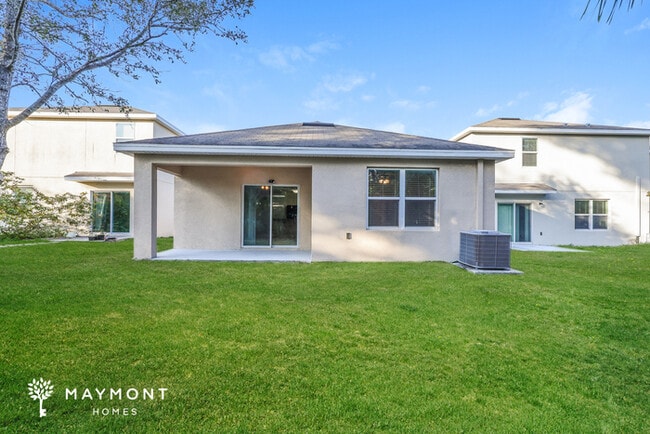 10207 Hawk Storm Ave in Tampa, FL - Building Photo - Building Photo