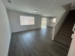 3016 Chapel St in Visalia, CA - Building Photo - Building Photo