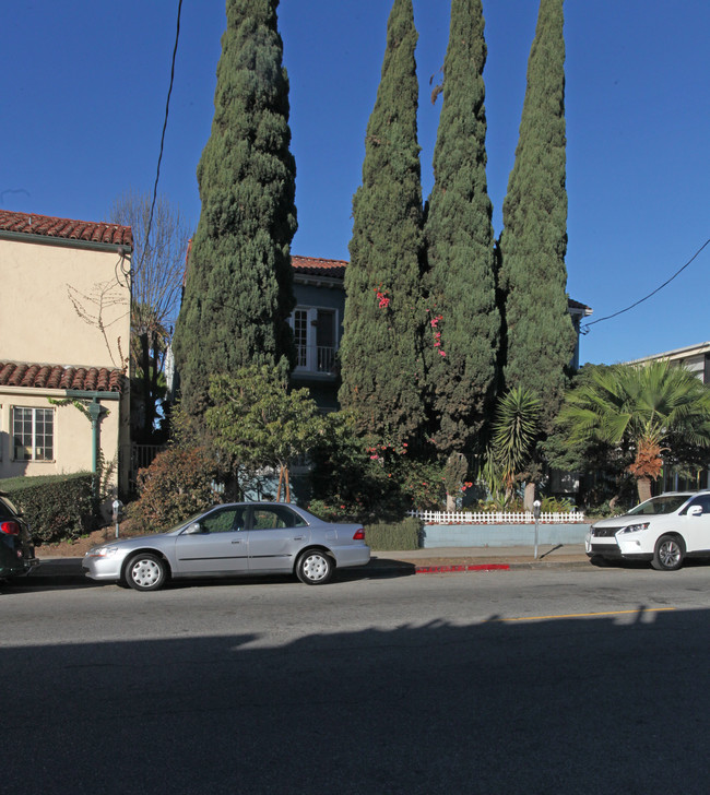 1309 N Edgemont St in Los Angeles, CA - Building Photo - Building Photo