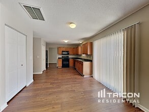 925 Schofield Ln in Columbia, SC - Foto de edificio - Building Photo