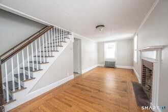 426 Main St in Durham, CT - Building Photo - Building Photo