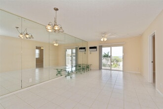 720 Orton Ave in Fort Lauderdale, FL - Building Photo - Building Photo