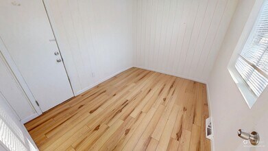 17 Marie Pkwy in Albany, NY - Building Photo - Building Photo